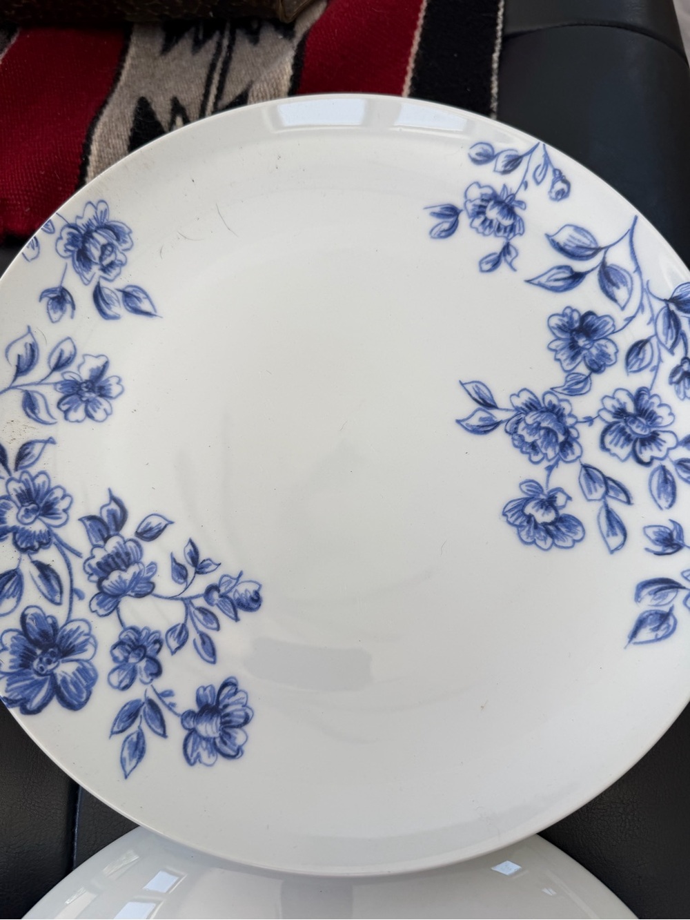 Paula Deen Classic Blue Floral Porcelain Dinner Plates set of 4  - White & Blue